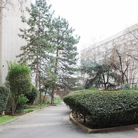 Spacious 3 With Balcony In Appartement