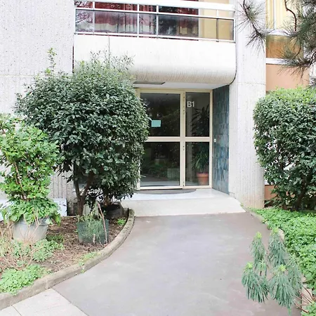 Spacious 3 With Balcony In Appartement Paris