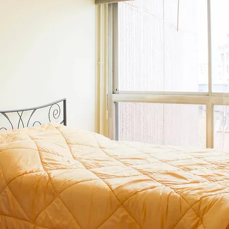 Appartement Spacious 3 With Balcony In Paris